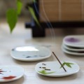Porcelanowa podstawka na kadzidło Yume No Yume - listek klonu